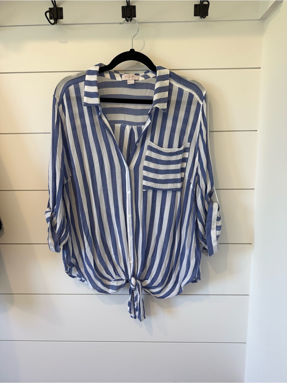 VIXBE Blue & White Striped Tie-Hem Button Down Shirt